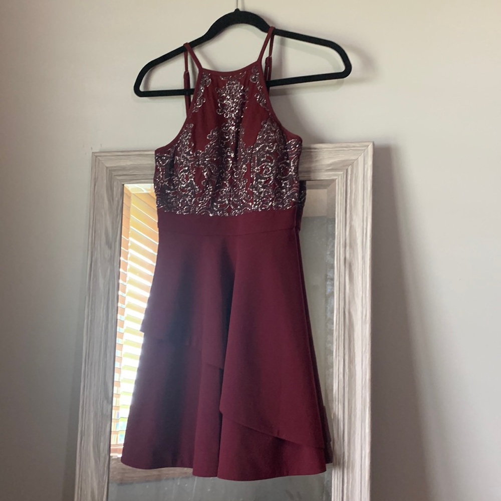 short maroon homecoming dress size 3